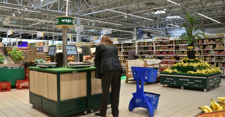 Kolejne problemy giganta handlowego. Media: zamyka kolejne dwa sklepy