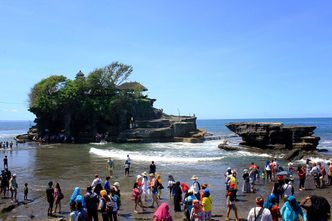 "Mała Moskwa" na Bali. Rosjanie nielegalnie przedłużają pobyt na rajskiej wyspie