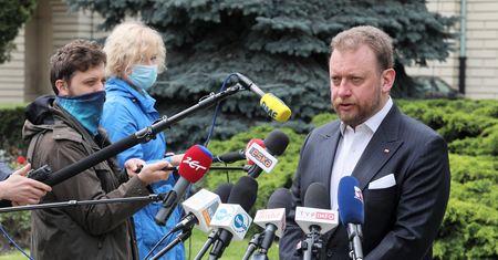 Koronawirus w Polsce. Łukasz Szumowski zabrał głos ws. przywracania obostrzeń