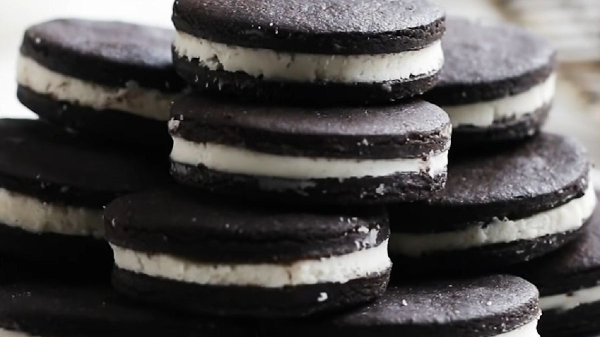 Domowe ciastka oreo.