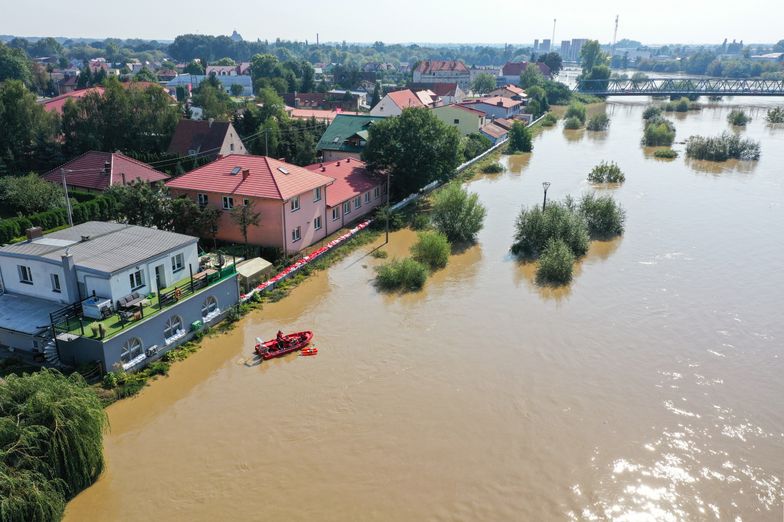 Banki reagują. Chcą odroczenia spłat rat dla powodzian