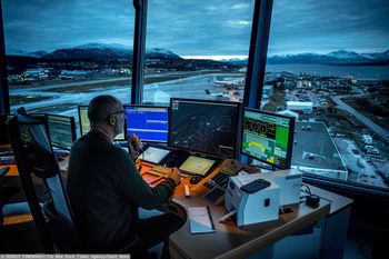 Awaryjne lądowanie. Drony nad lotniskiem w Norwegii