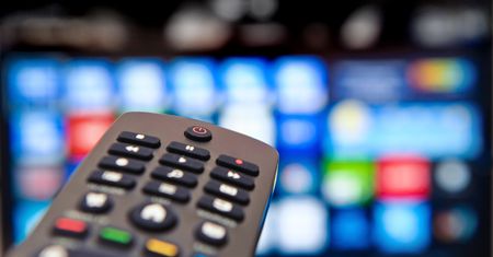 Samsung Smart TV – kabel HDMI będzie zbędny. Producent ogłosił funkcję Remote Access