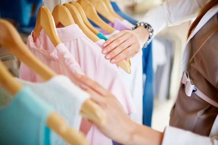 Hity ubraniowe dla kobiet w promocyjnej cenie