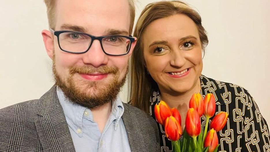 Rok temu poinformowali o zaręczynach, a dziś są już po ślubie