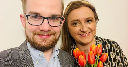 Stylistka oceniła kreacje wiceministrów. Tak ubrali się na ślub