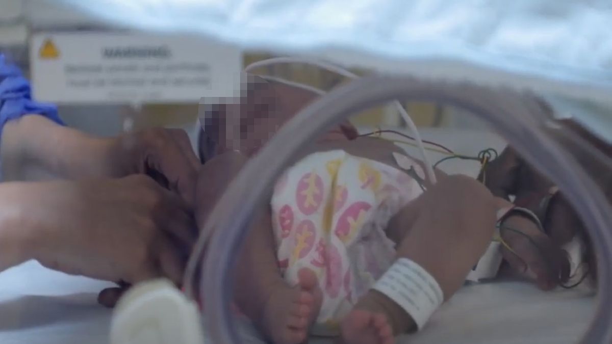 W chwili narodzin Adel ważył zaledwie 600 gram 