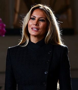 Odmieniona Melania Trump na spotkaniu z parą prezydencką Chin