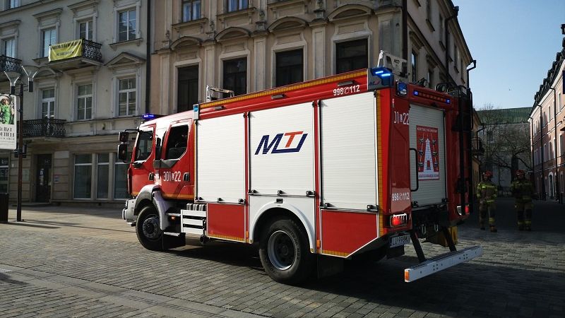Alarm bombowy w biurze poselskim na Krakowskim Przedmieściu