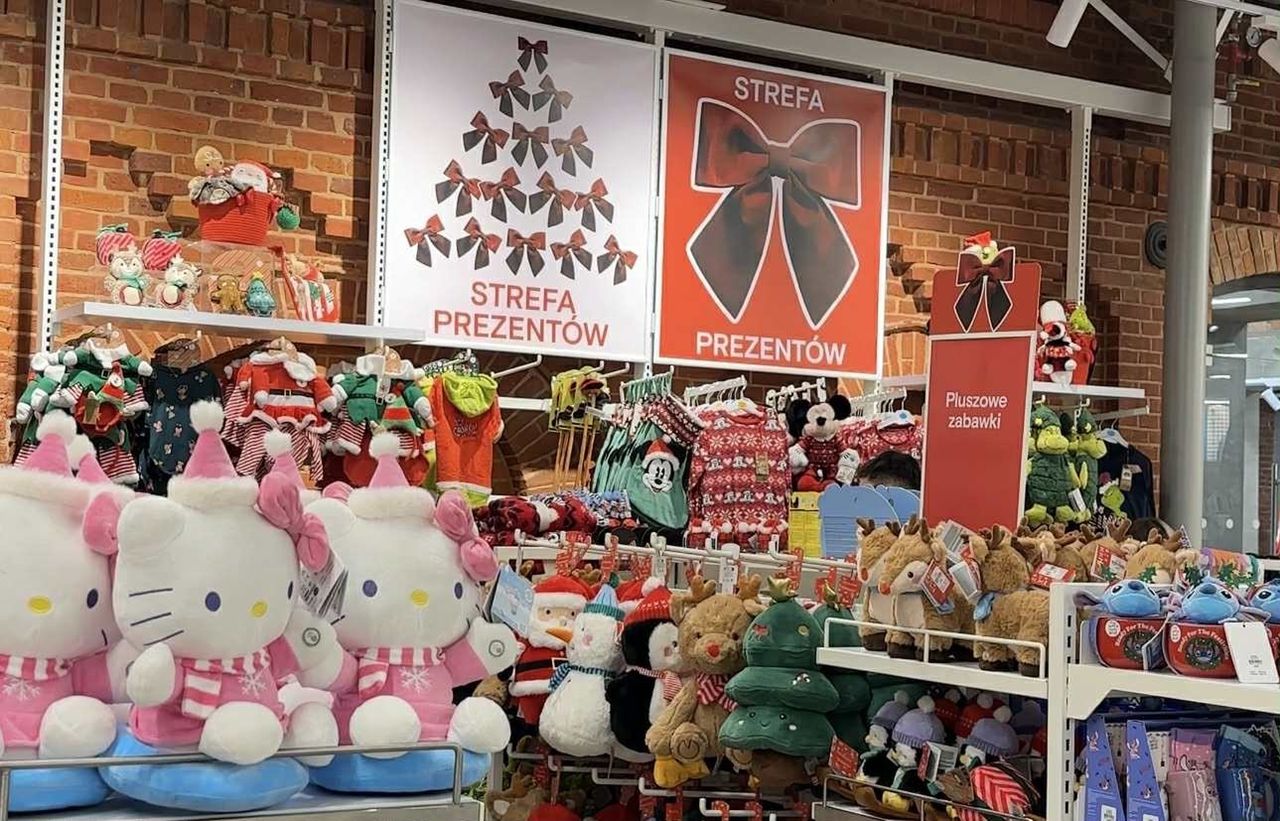 Łódź: Świąteczne szaleństwo trwa. Sklepy pełne ozdób, prezentów i gadżetów - czy to już czas na Boże Narodzenie?