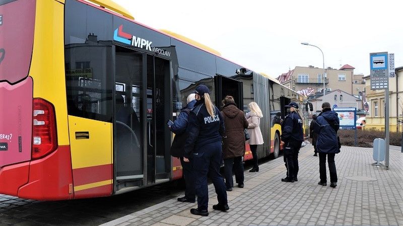 kontrola maseczek maseczki MPK Wrocław