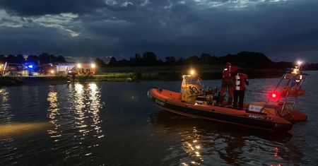 Nagle wyszła z trzcin. Zaskakujący finał nocnej akcji na Mazurach