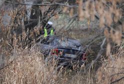 Warszawa. Śmiertelny wypadek na Białołęce. Auto w rowie