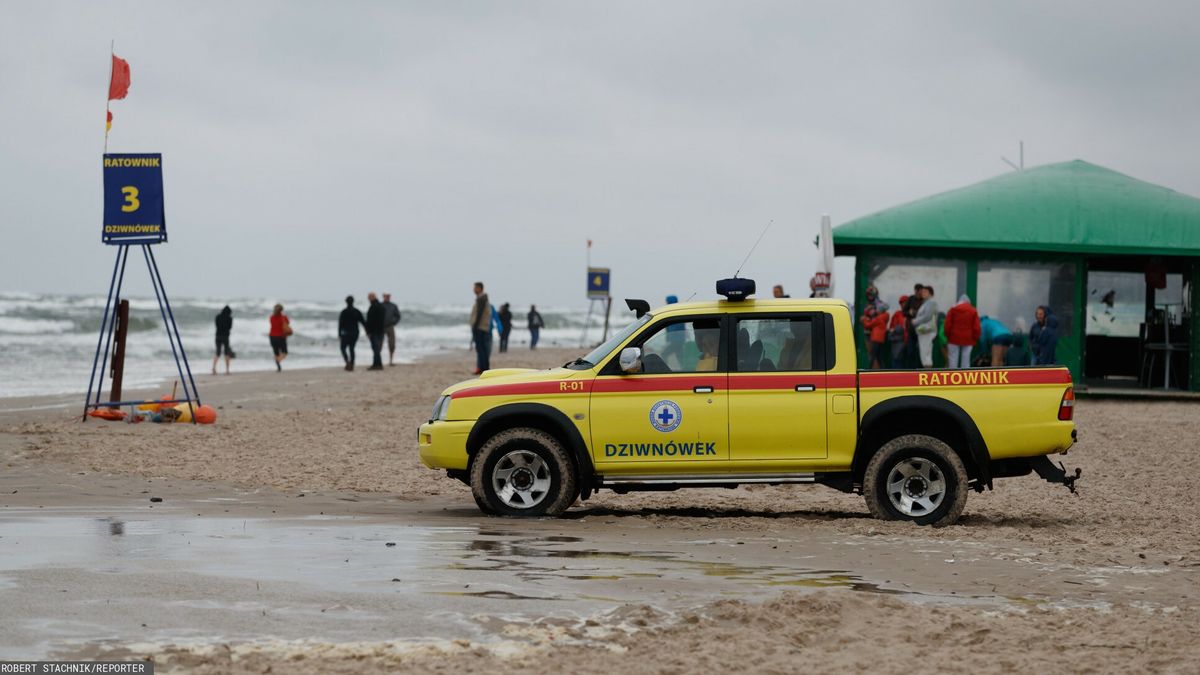 Sztorm nad Ba?tykiem
25.07.2017 Dziwnowek Wakacje w sztormowej pogodzie nad Morzem Baltyckim.6 w skali beauforta. Fot.Robert Stachnik/REPORTER
Robert Stachnik/REPORTER