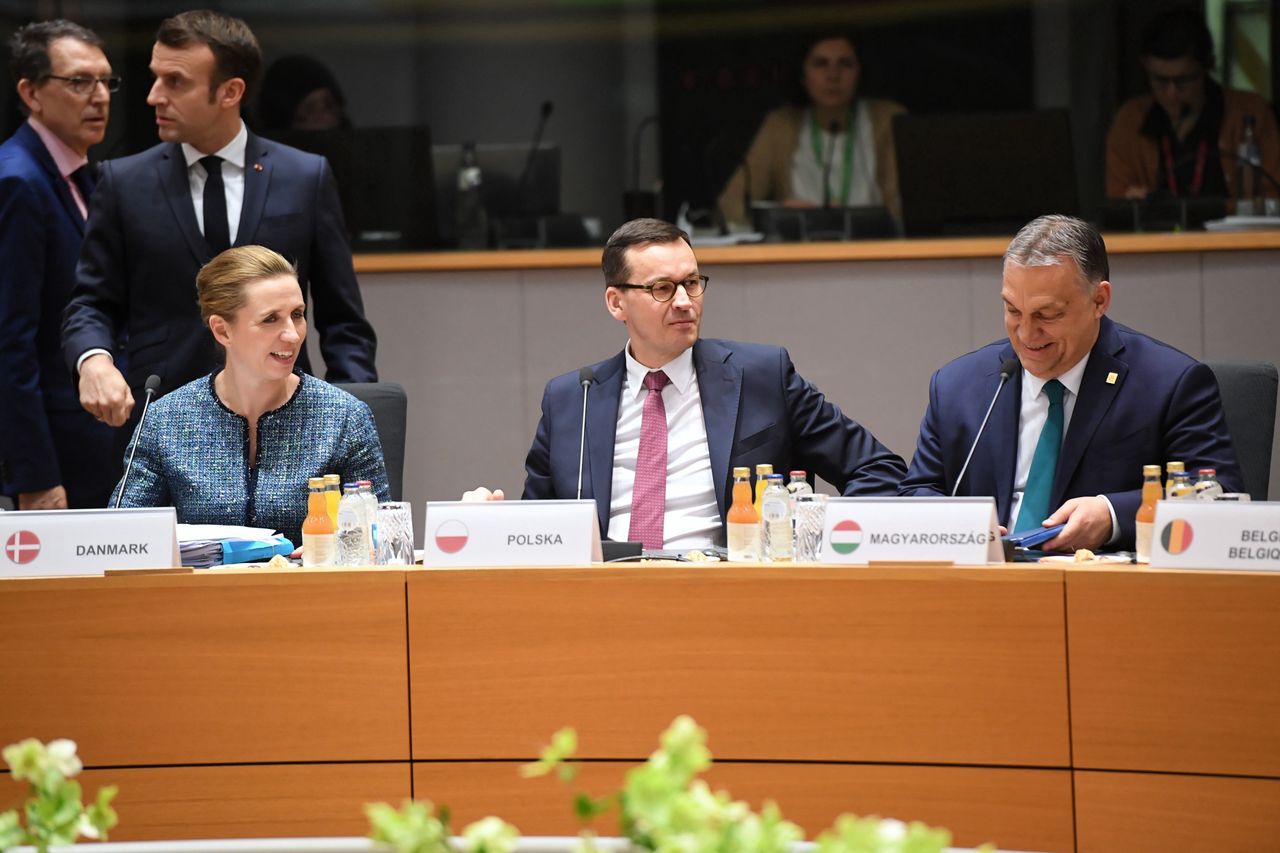 Szczyt UE. Zapadną ważne decyzje ws. pieniędzy