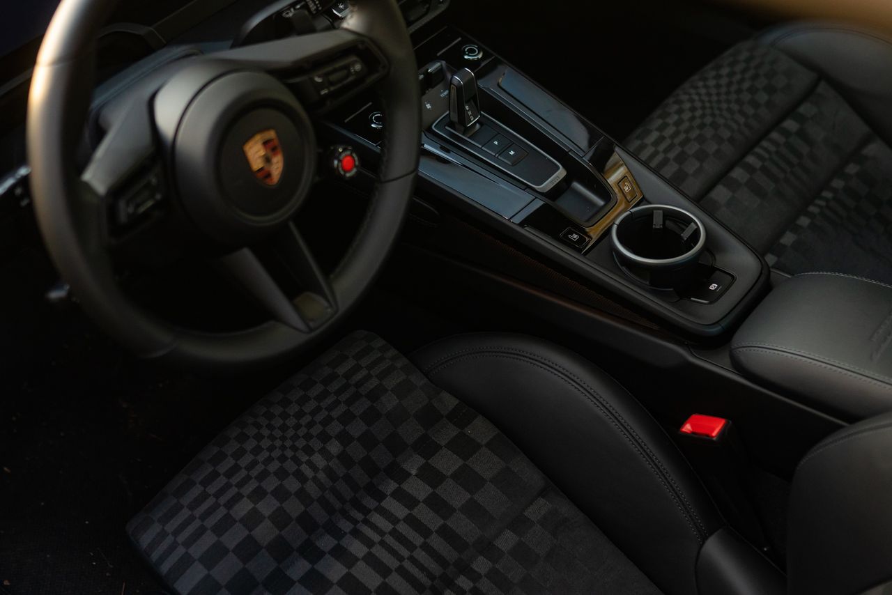 Porsche 911 Carrera 4 GTS