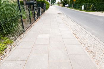 Poznań: Ulica Garaszewo z nową infrastrukturą pieszą