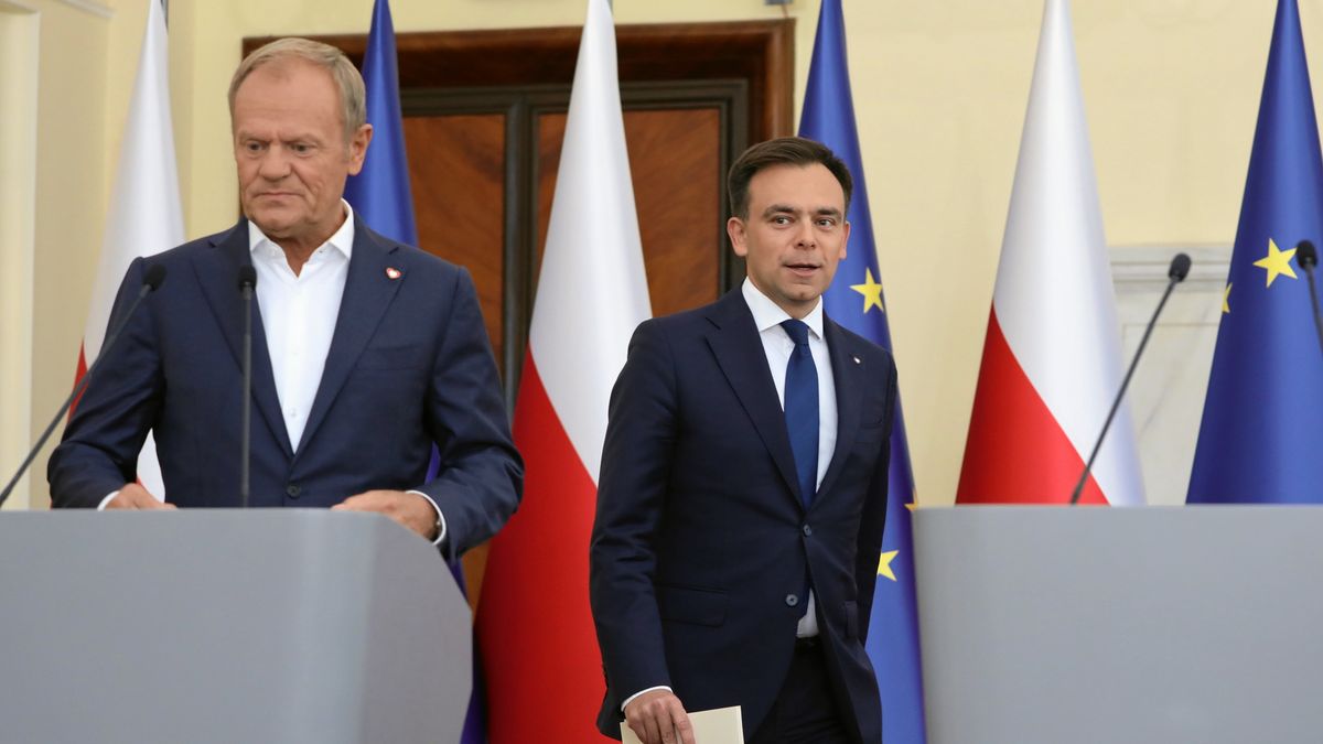 Premier Donald Tusk i minister finansów Andrzej Domański