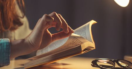 Krzyżówka z trudnych słów. Ile z nich znasz?