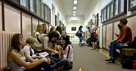 Warszawa. Pomoc psychologiczna dla uczniów i nauczycieli w czasie pandemii