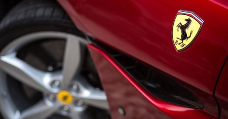 Ferrari z rekordem sprzedaży w 2021 roku. I to bez SUV-a (jeszcze)