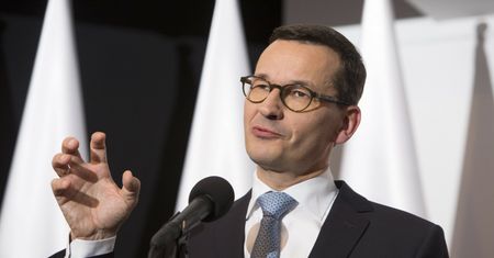 Ostrołęka będzie spalać gaz i węgiel. Morawiecki: Tacy jesteście mądralińscy, eksperci z bożej łaski?