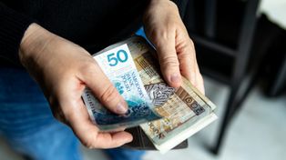 Tyle trzeba zarabiać na 5 tys. zł emerytury. Wyliczenia dla 40-latków
