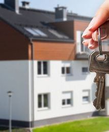 Rynek nieruchomości w Polsce. Coraz więcej mieszkań kupowanych za gotówkę