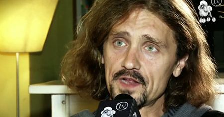 Gienek: "Nie będę pluł na X Factor"