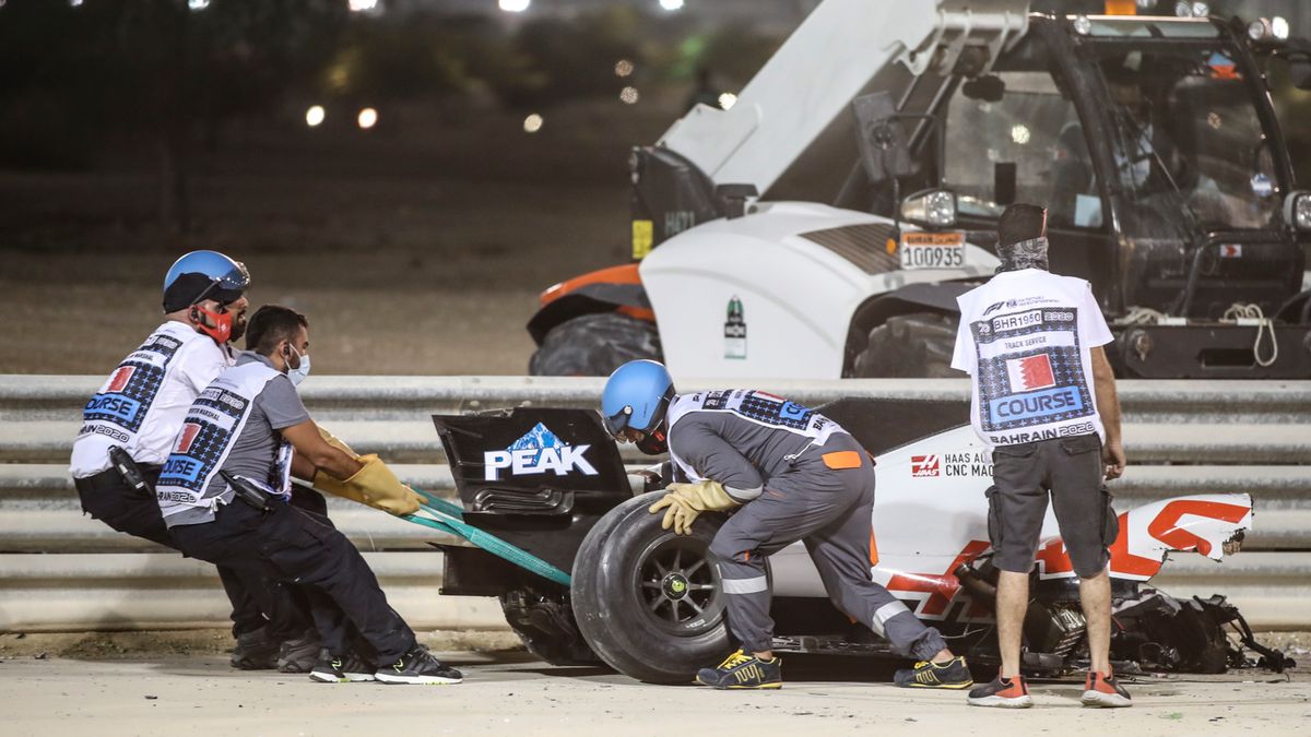 rozbity bolid Romaina Grosjeana