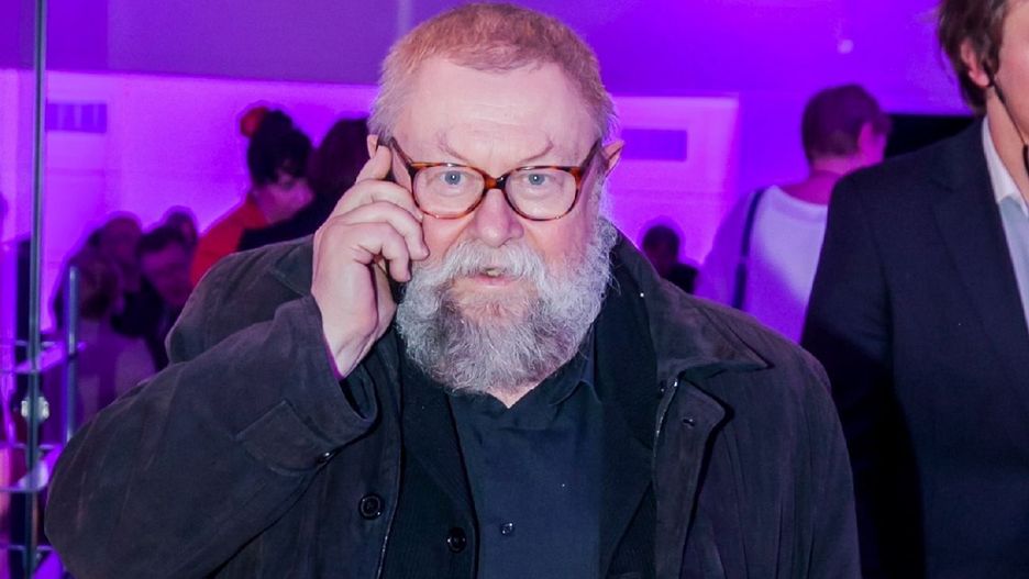 Prof. Bralczyk odpowiedział na zarzuty internautów