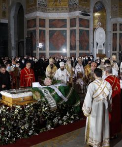 Wierni z Serbii i Czarnogóry pożegnali hierarchów kościoła prawosławnego. Setki nowych zakażeń