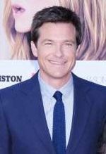 Jason Bateman żyje w hotelu i szuka przyjaźni