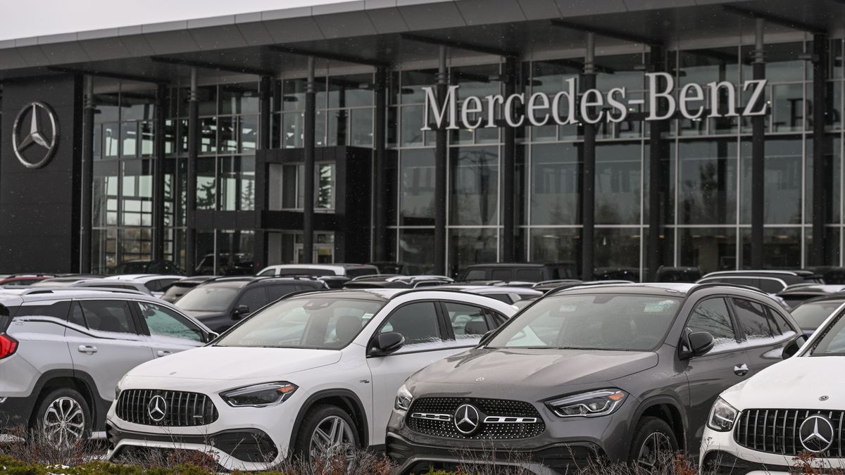 Mercedes odwraca się od elektryków. To reakcja na trudne prognozy