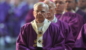 Wyobrażenie abpa Jędraszewskiego. Zamiast Jezusa, przed Piłatem stanęła ciężarna