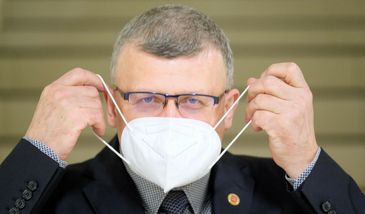 Dr Paweł Grzesiowski 