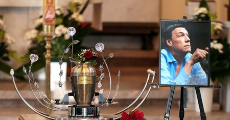 Emocje wokół śmierci Smoktunowicza. Domagają się sekcji zwłok