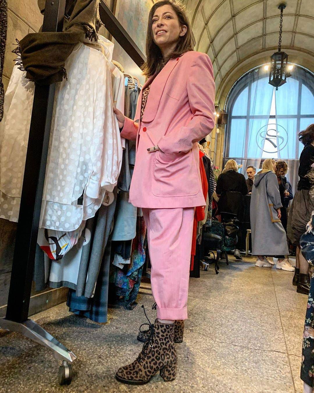 Natalia Kukulska w butiku Violi Śpiechowicz kupiła różowy garnitur
