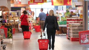 Porównali ceny w sklepach. Oto najdroższa sieć handlowa
