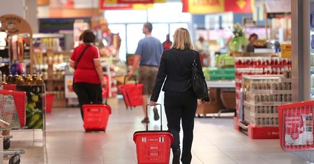 Porównali ceny w sklepach. Oto najdroższa sieć handlowa