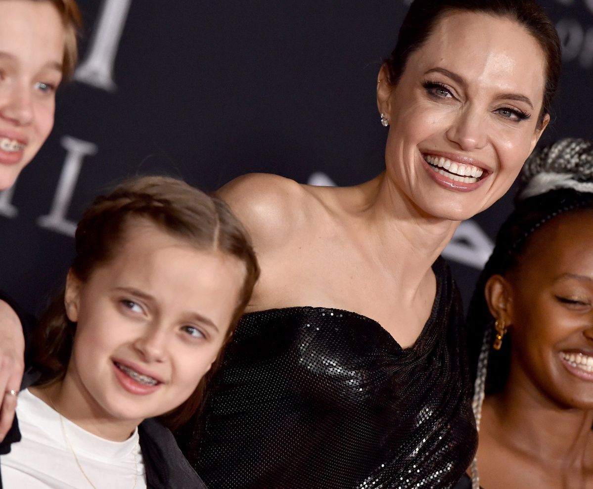 Angelina Jolie wzięła córki na zakupy. Vivienne już nie jest małą dziewczynką