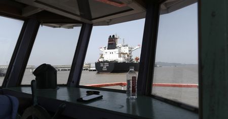 Nieznane pociski. Tankowiec trafiony u wybrzeży ZEA