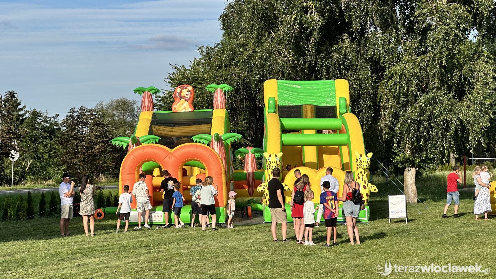 Działo się w powiecie! Dmuchańce, piana party i taniec