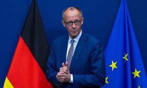 Niemcy chcą postawić tamę Chinom. Na liście są kolejne sektory