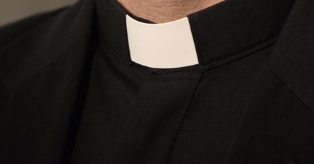 Były ksiądz ujawnia. Opowiada o sekretach seminarium i Kościoła