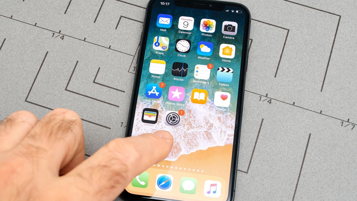 Tani iPhone będzie jeszcze bardziej odstawał od topowych modeli? depositphotos
