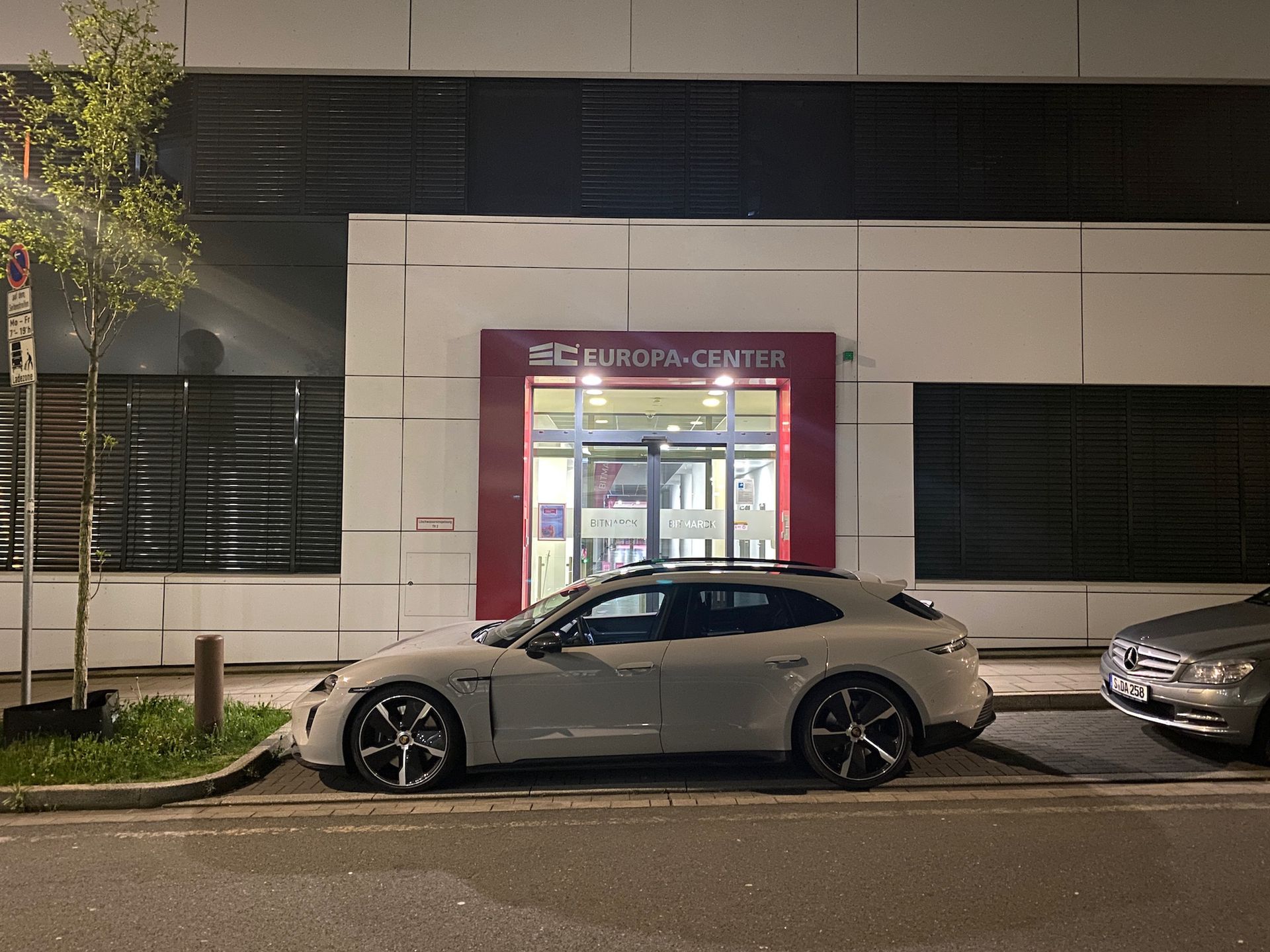 Porsche Taycan GTS Sport Turismo