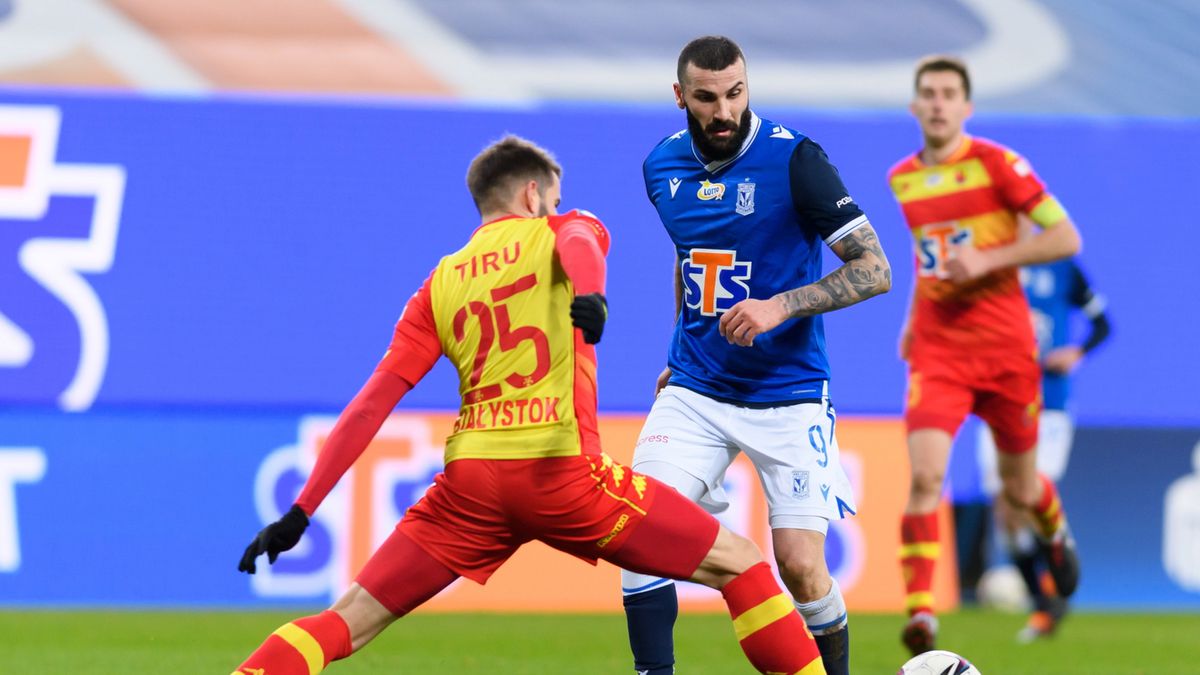 PAP / Jakub Kaczmarczyk / Na zdjęciu: Bogdan Tiru i Mikael Ishak