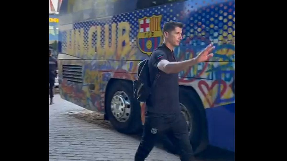 Twitter / twitter.com/FCBarcelona / Robert Lewandowski