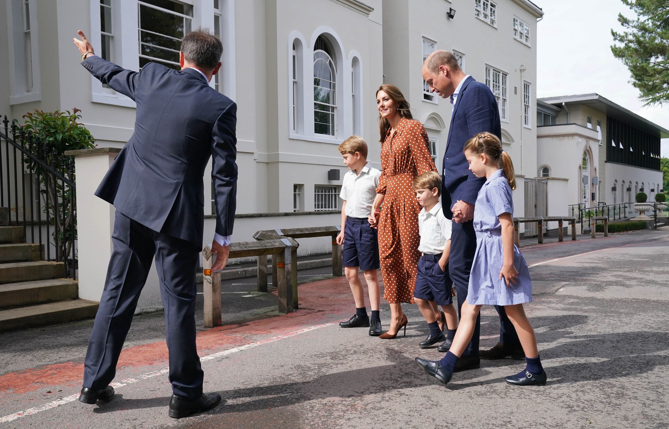 Księżna Kate i książę William odprowadzają dzieci do szkoły
